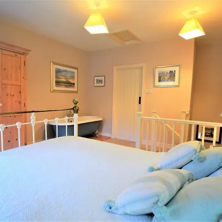 1 Bed In Keswick 86117 *